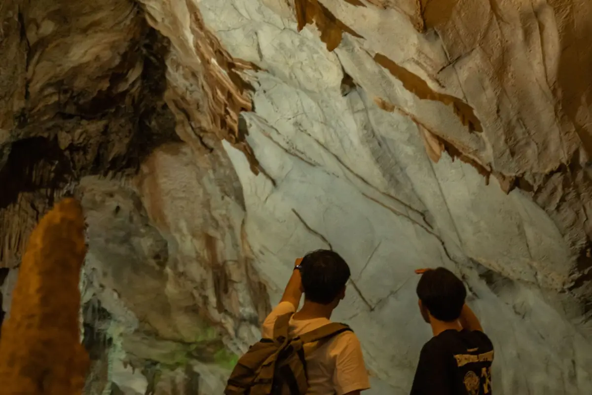 Tham Chang Cave