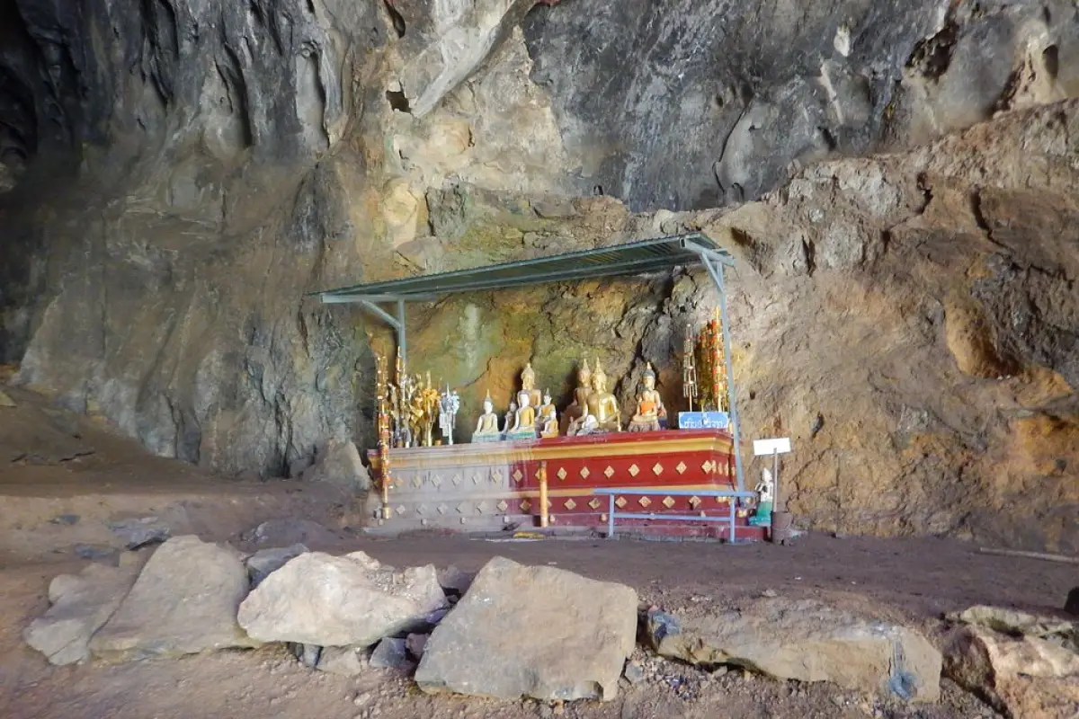 Pha Kuang Cave Adventure
