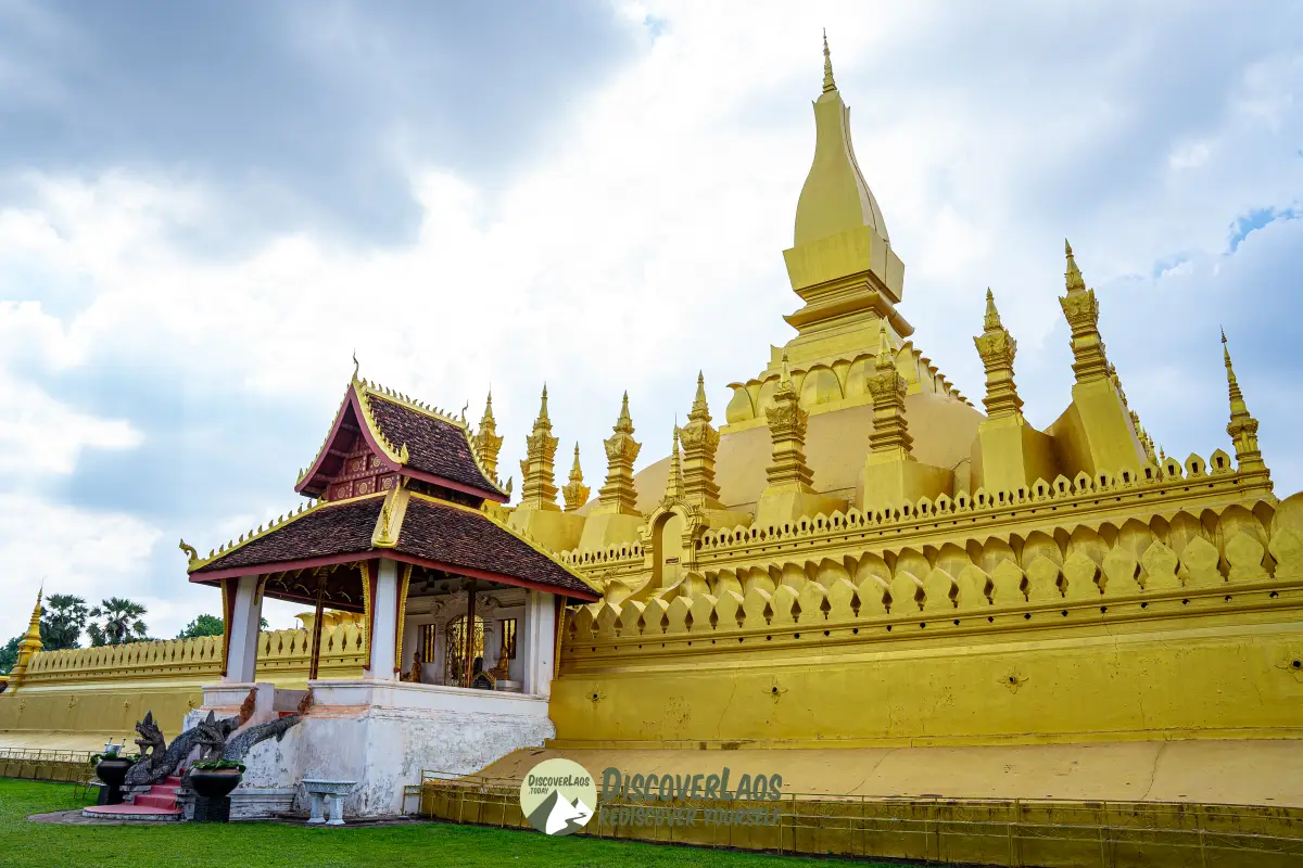 Pha That Luang Stupa