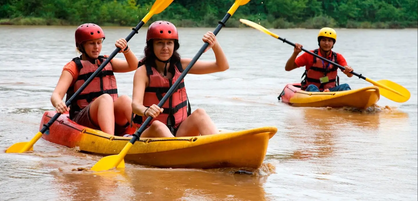 1-Day Kayaking Nam Ou River to Pak Ou Cave & Whiskey Village