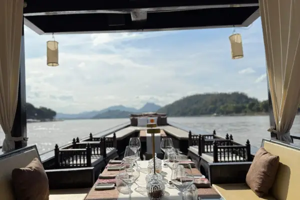 Lao Yatch